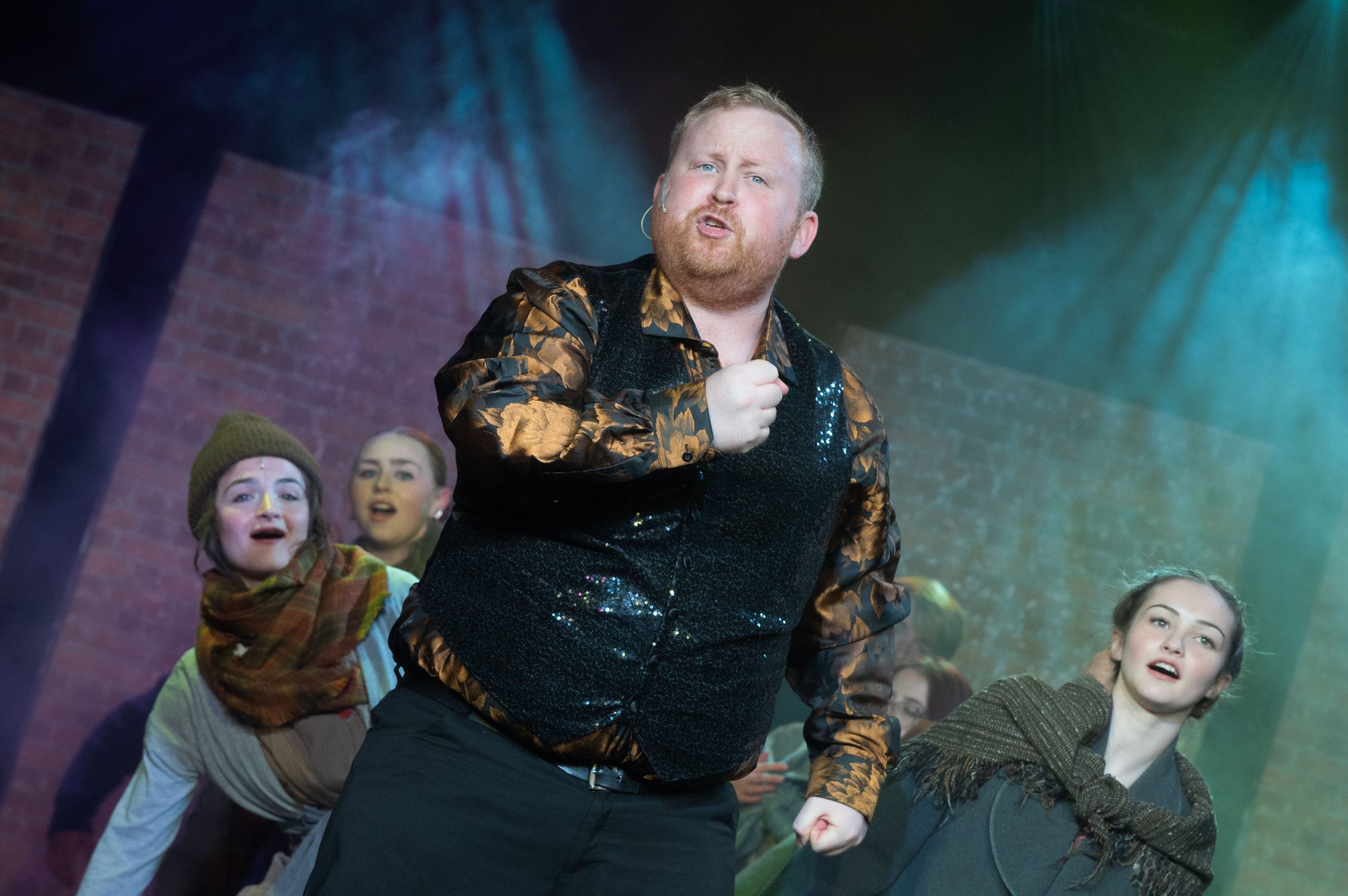 STC SISTER ACT 28.5.25-304